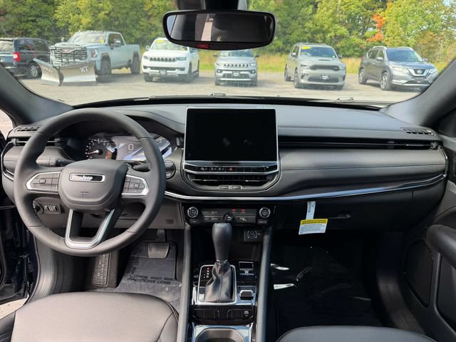 New 2026 Jeep Compass Latitude AWD/4WD image 11