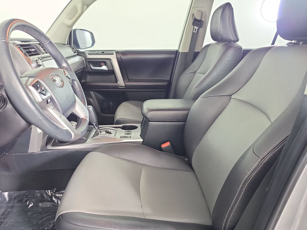 Used 2018 Toyota 4Runner SR5 Premium AWD/4WD image 8