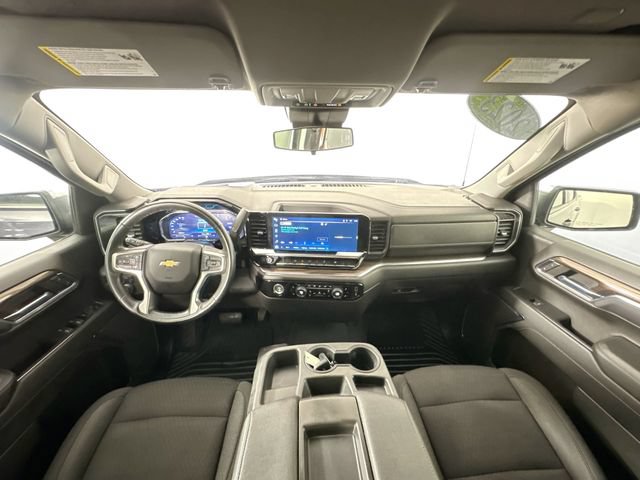 Used 2023 Chevrolet Silverado 1500 LT AWD/4WD image 30