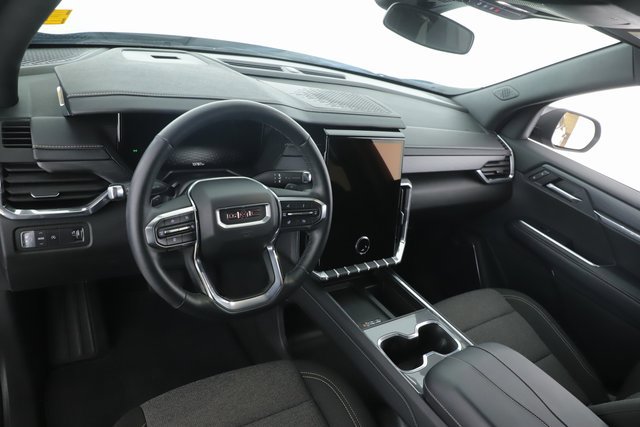 Used 2025 GMC Acadia Elevation image 17