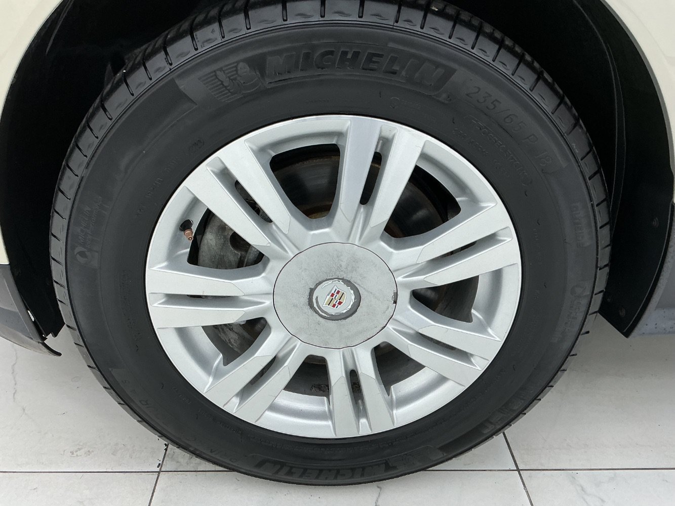 Used 2014 Cadillac SRX Luxury w/ Driver Awareness Package FWD image 47