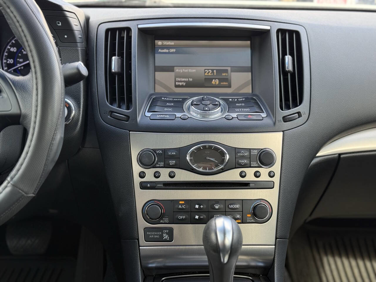 Used 2015 INFINITI Q40 w/ Moonroof Package image 17