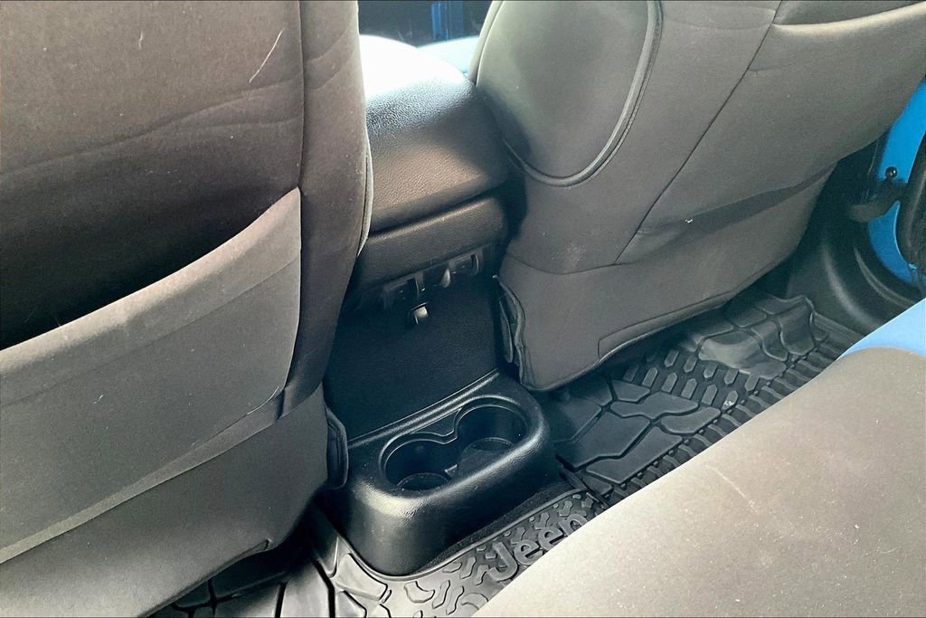 Used 2015 Jeep Wrangler Unlimited Sport w/ Quick Order Package 24S image 12