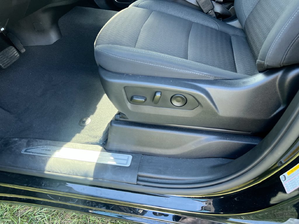 Used 2026 Chevrolet Silverado 1500 LT RWD image 14