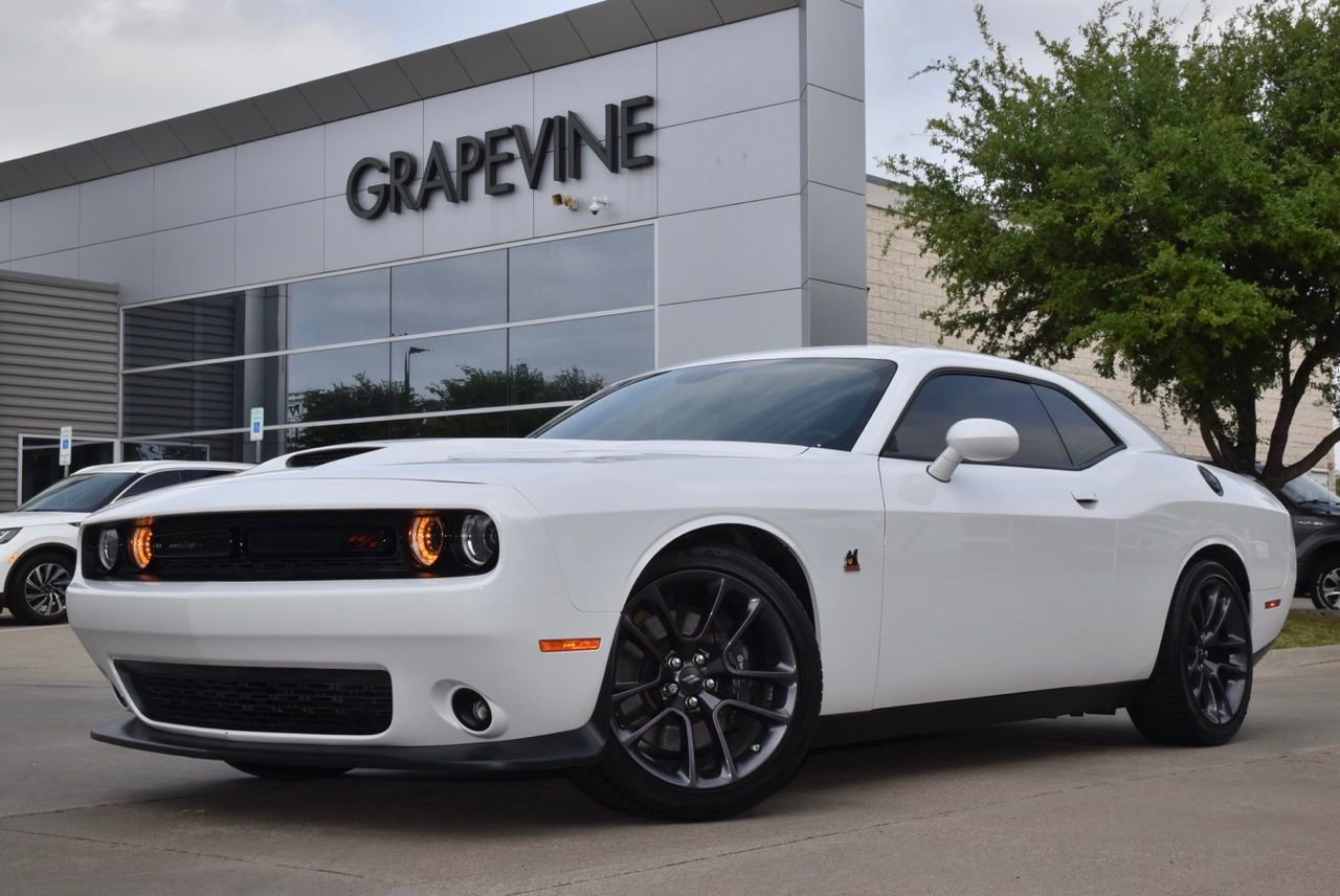 Used 2023 Dodge Challenger R/T Scat Pack w/ Plus Package image 2