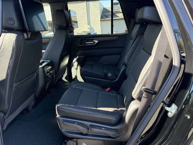New 2026 GMC Yukon Denali w/ Denali Reserve Package AWD/4WD image 11