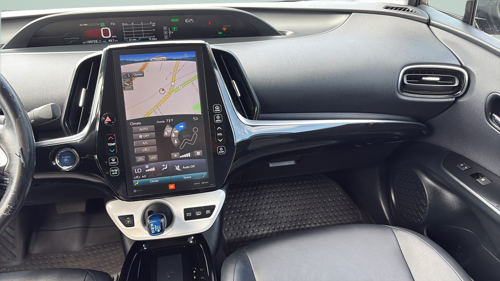 Used 2017 Toyota Prius Prime Advanced FWD image 13