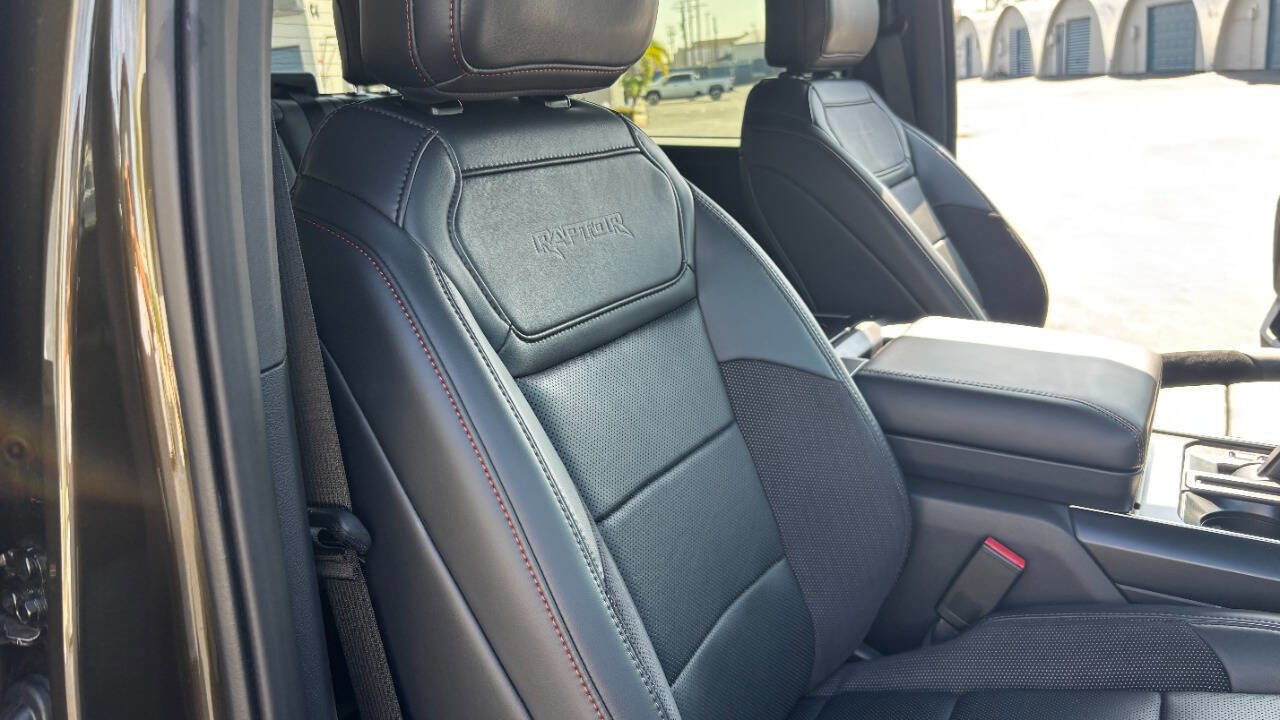 Used 2025 Ford F150 Raptor image 34