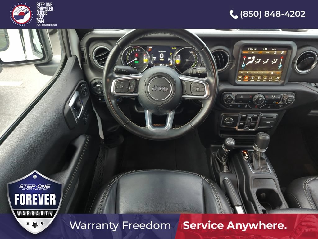 Used 2022 Jeep Wrangler Unlimited Sahara AWD/4WD image 13