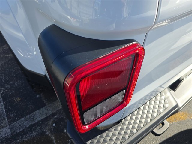 Used 2025 Jeep Gladiator Sport image 5