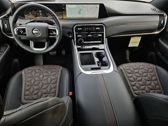 New 2025 Nissan Armada Platinum image 18