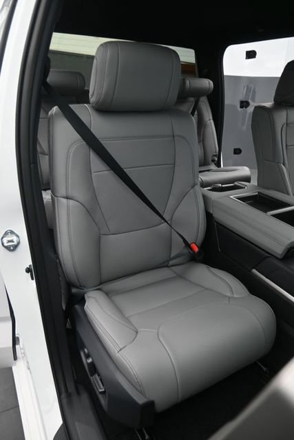 New 2026 Toyota Tundra Limited AWD/4WD image 15