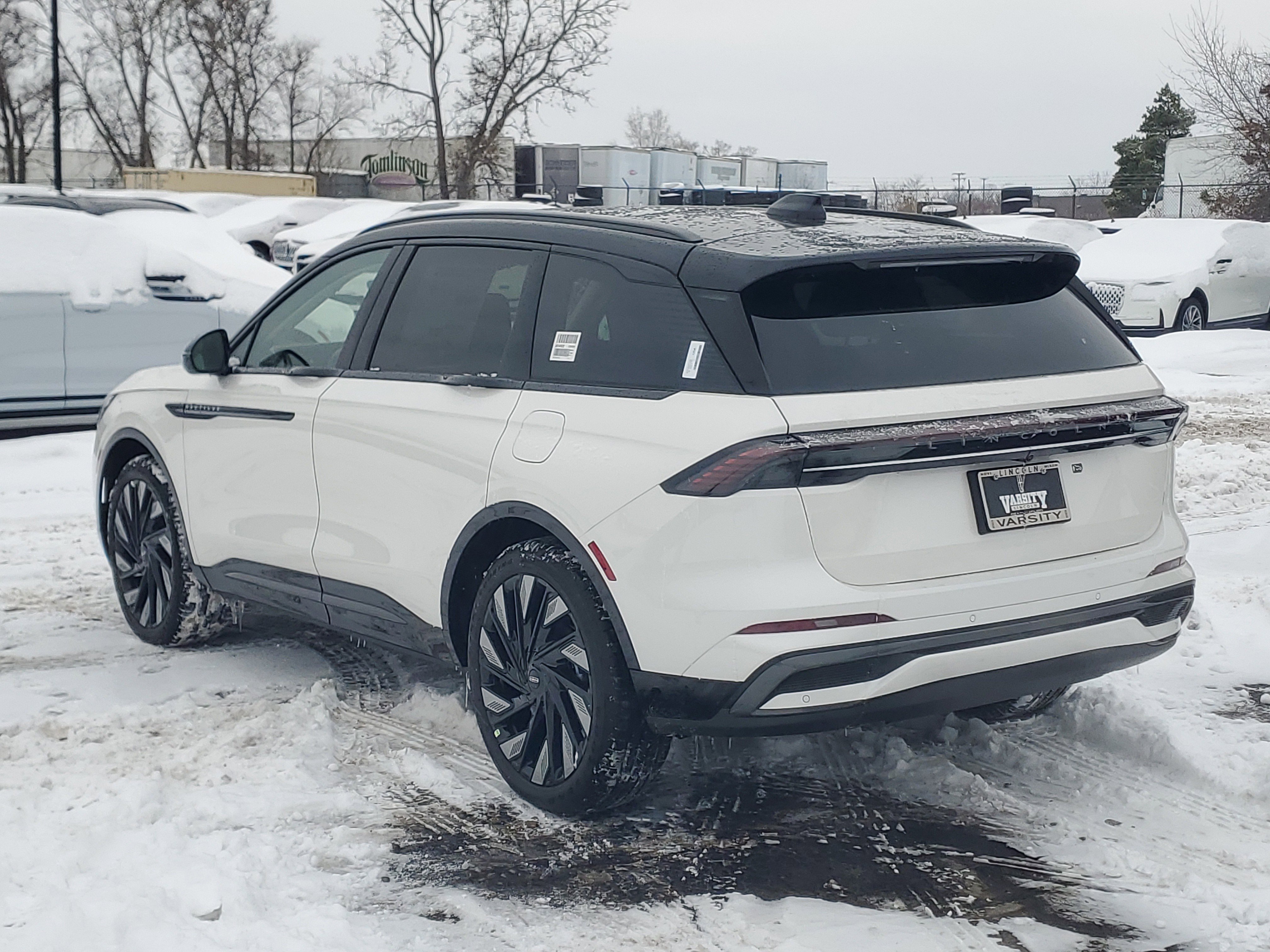 New 2026 Lincoln Nautilus Reserve w/ Jet Appearance Package AWD/4WD image 3