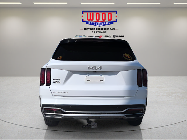 Used 2023 Kia Sorento S w/ Panoramic Sunroof Package FWD image 4