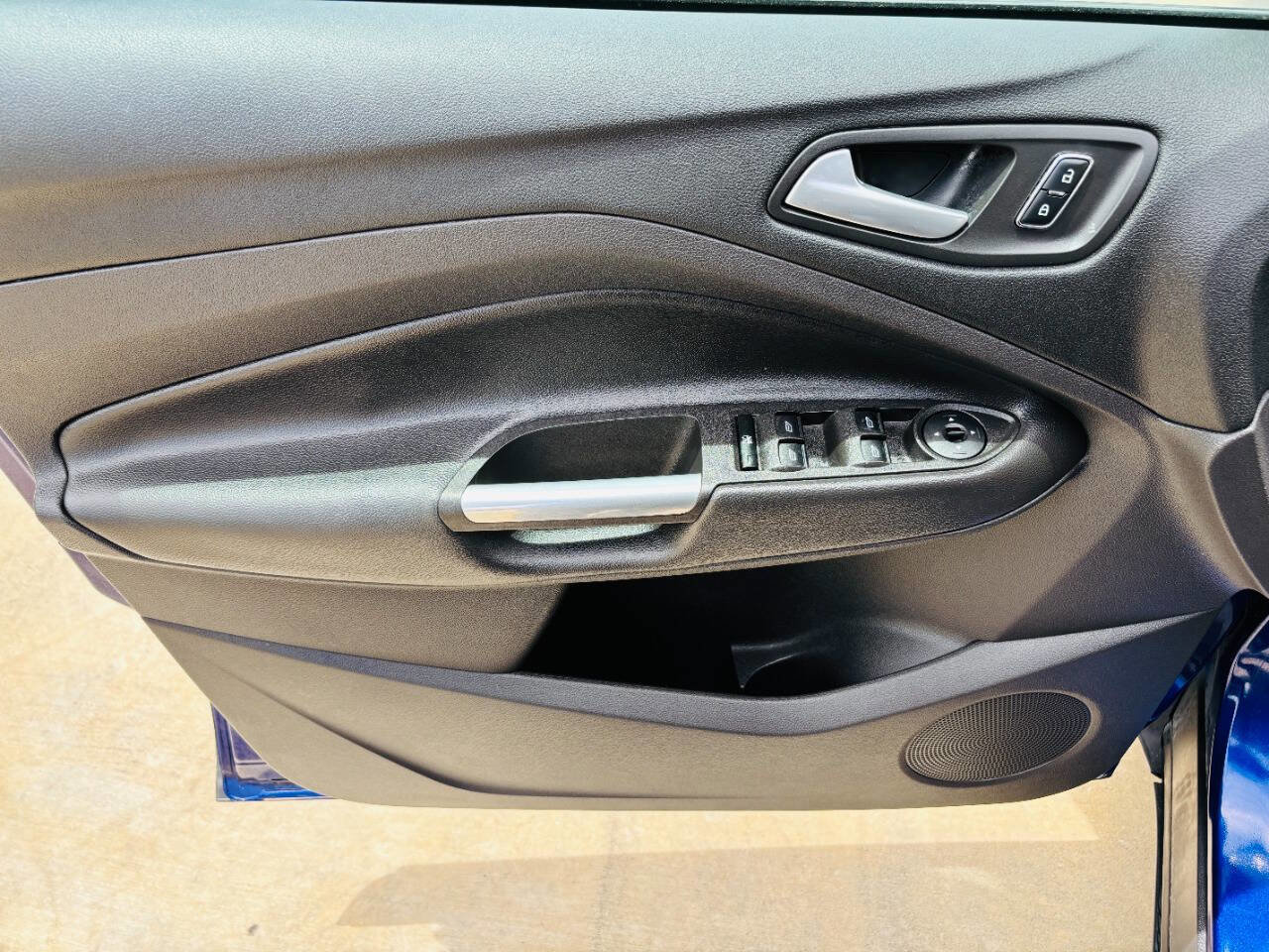 Used 2013 Ford Escape SE image 26