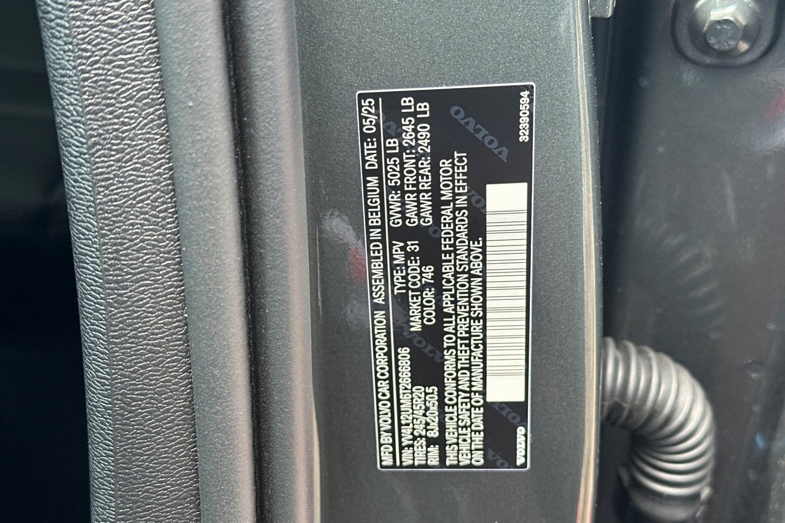 New 2026 Volvo XC40 B5 Ultra w/ Protection Package image 28