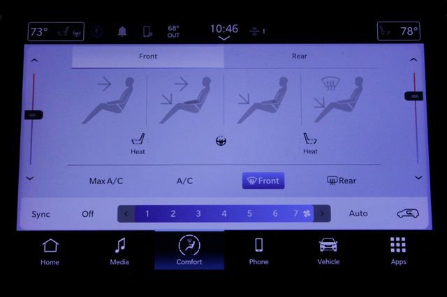 Used 2024 Chrysler Pacifica Touring-L FWD image 38