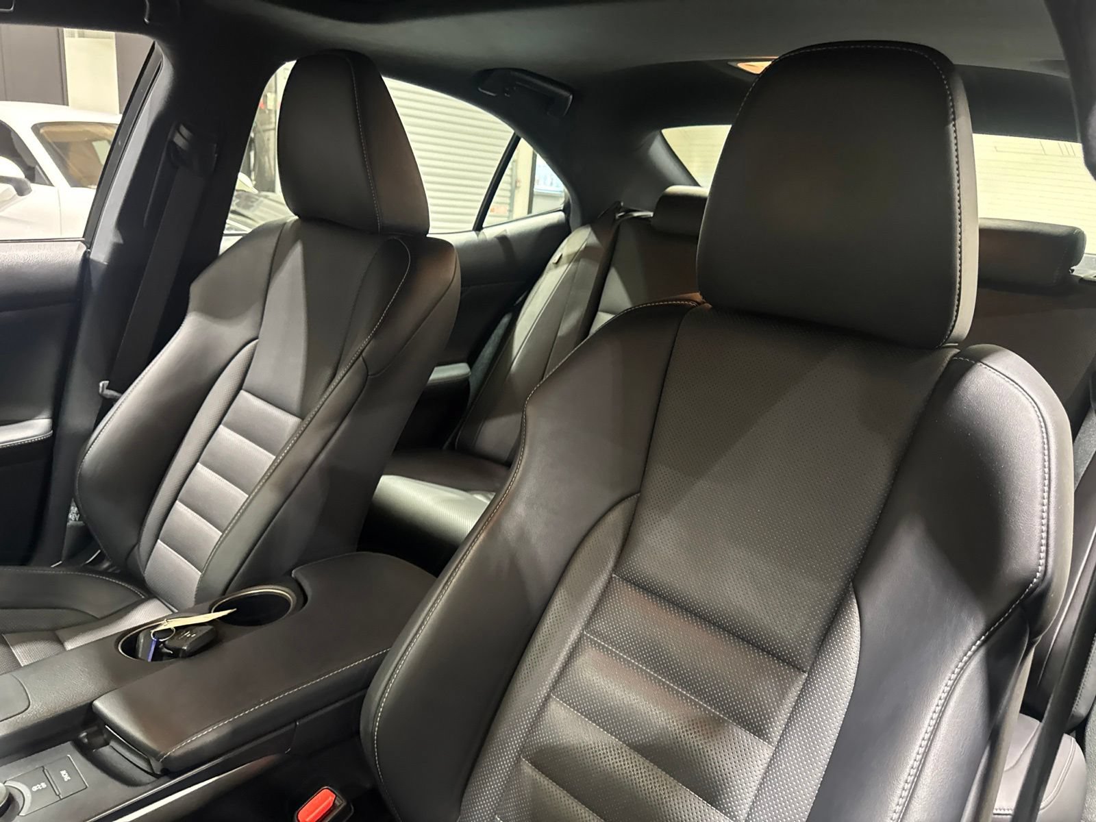 Used 2015 Lexus IS 350 w/ F-Sport Package RWD image 21