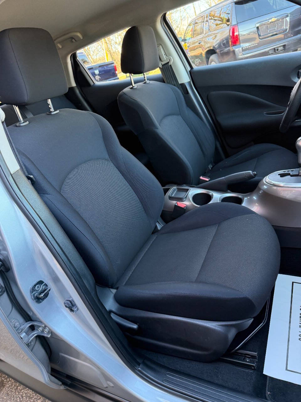 Used 2011 Nissan Juke S FWD image 17
