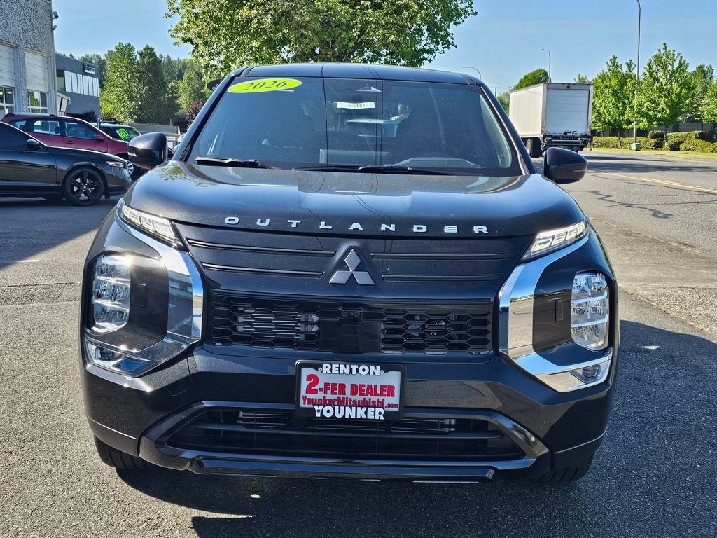 New 2026 Mitsubishi Outlander LE AWD/4WD image 2
