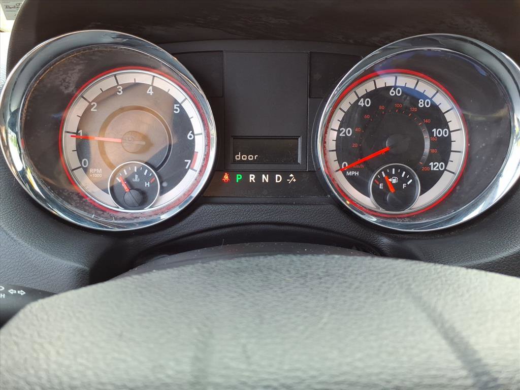 Used 2018 Dodge Grand Caravan SXT FWD image 28