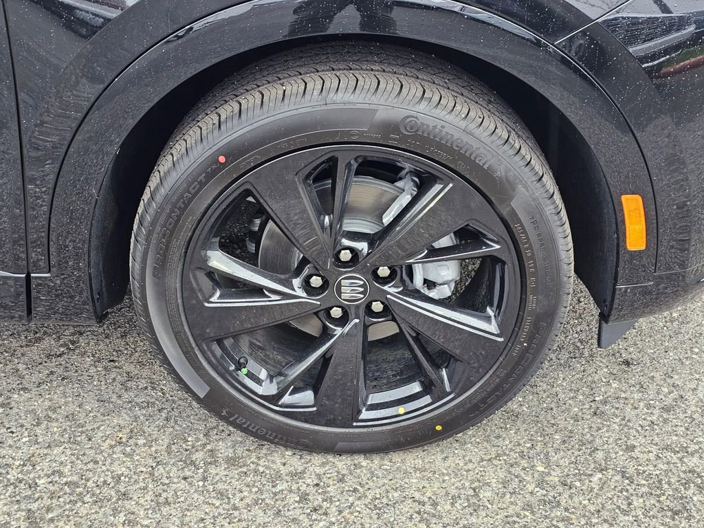 New 2026 Buick Envision Sport Touring image 9