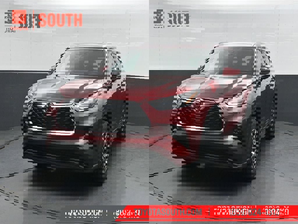 New 2026 Toyota Highlander XLE image 6