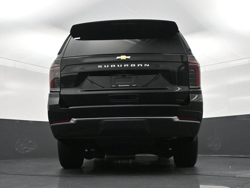Used 2025 Chevrolet Suburban LS RWD image 31