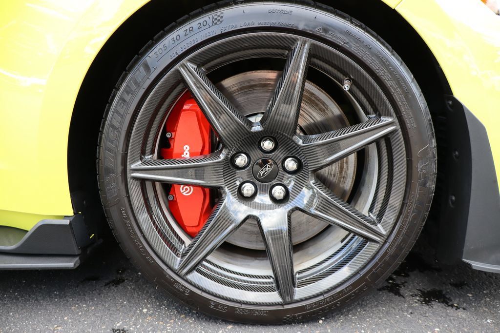 Used 2021 Ford Mustang Shelby GT500 w/ Carbon Fiber Track Pack RWD image 12