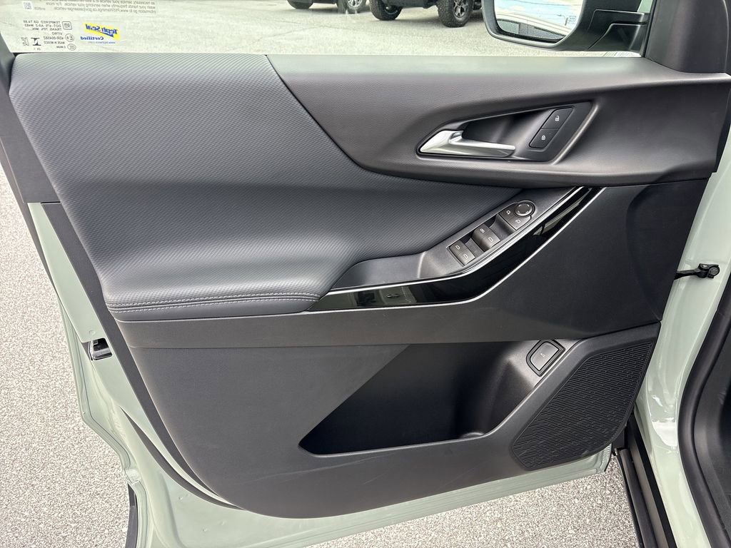 New 2026 Chevrolet Equinox LT w/ Convenience Package II image 23