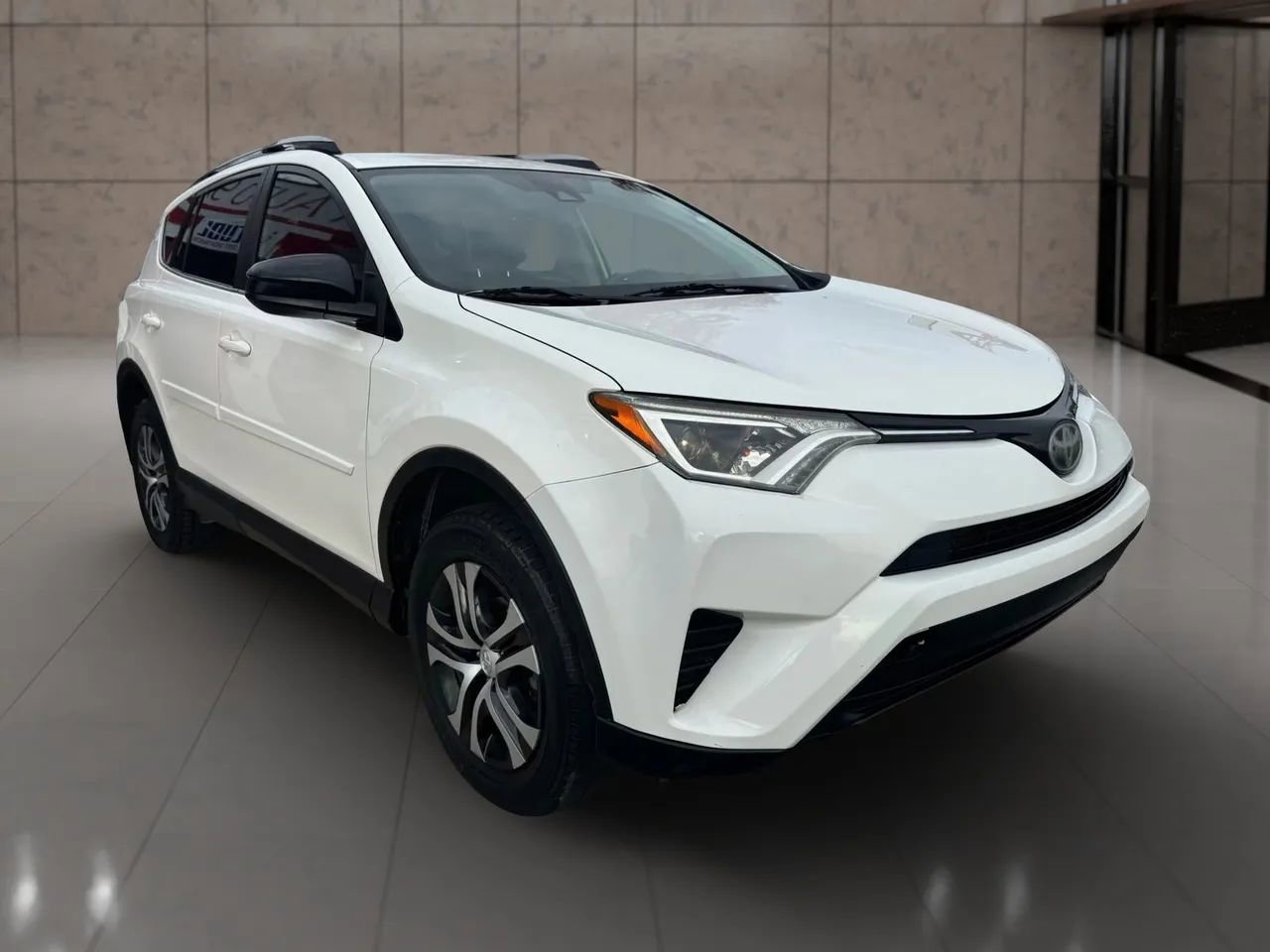 Used 2017 Toyota RAV4 LE w/ Carpet Mat Package image 7