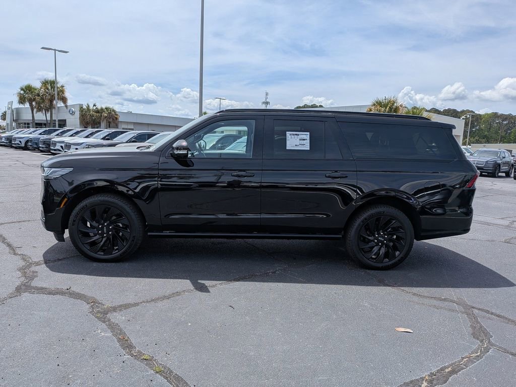 New 2026 Lincoln Navigator L Reserve w/ Jet Appearance Package AWD/4WD image 7