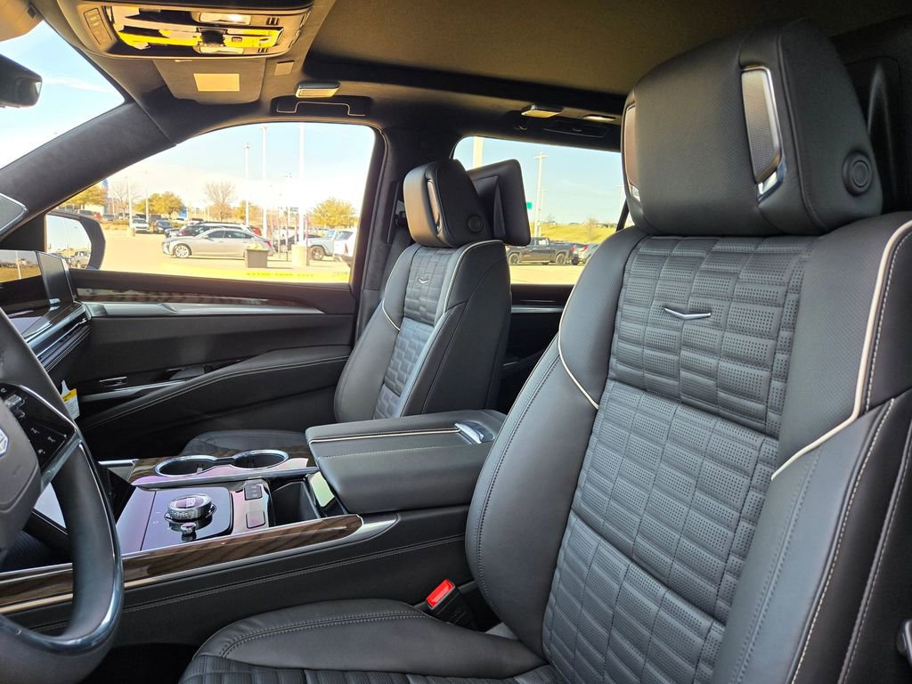 New 2026 Cadillac Escalade ESV Platinum Sport w/ LPO, ONYX Package image 28
