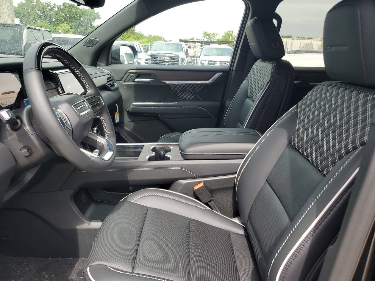 New 2026 GMC Acadia Denali w/ Super Cruise Package FWD image 19