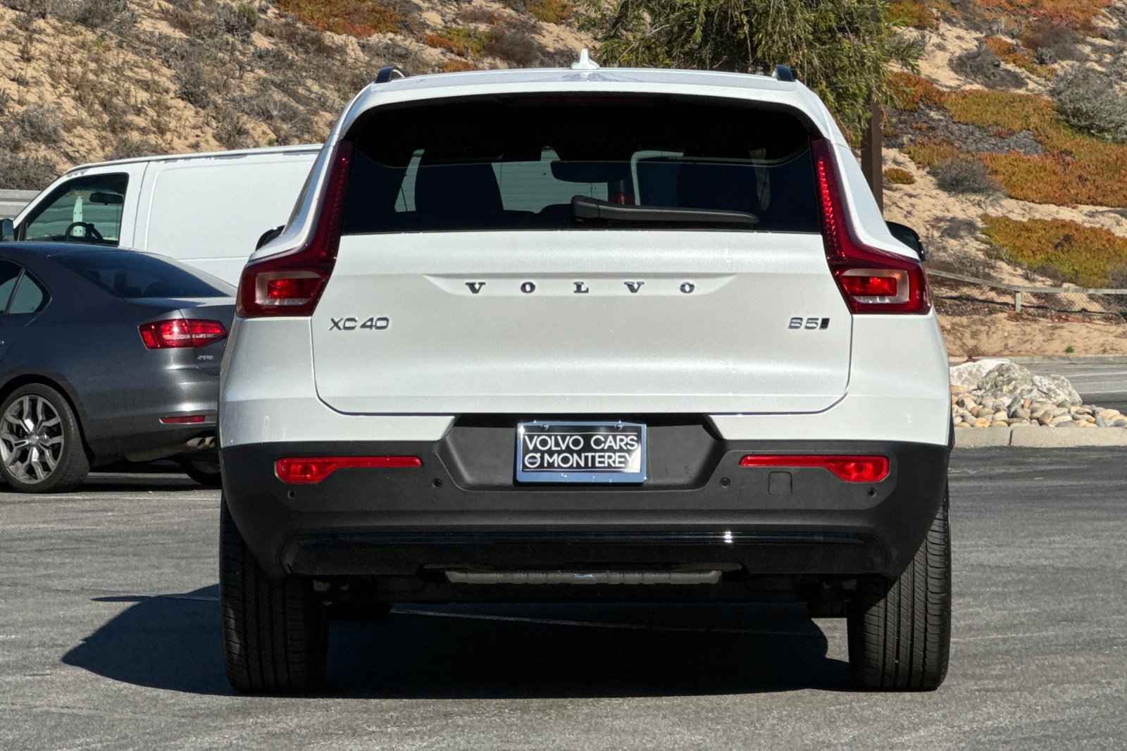 New 2026 Volvo XC40 B5 Plus w/ Protection Package Premier image 4