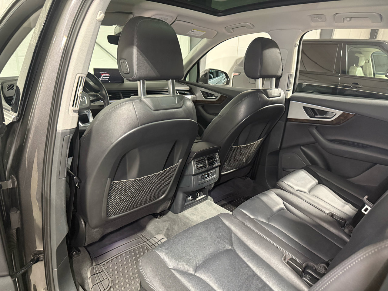 Used 2018 Audi Q7 2.0T Premium Plus w/ Premium Plus Package image 28