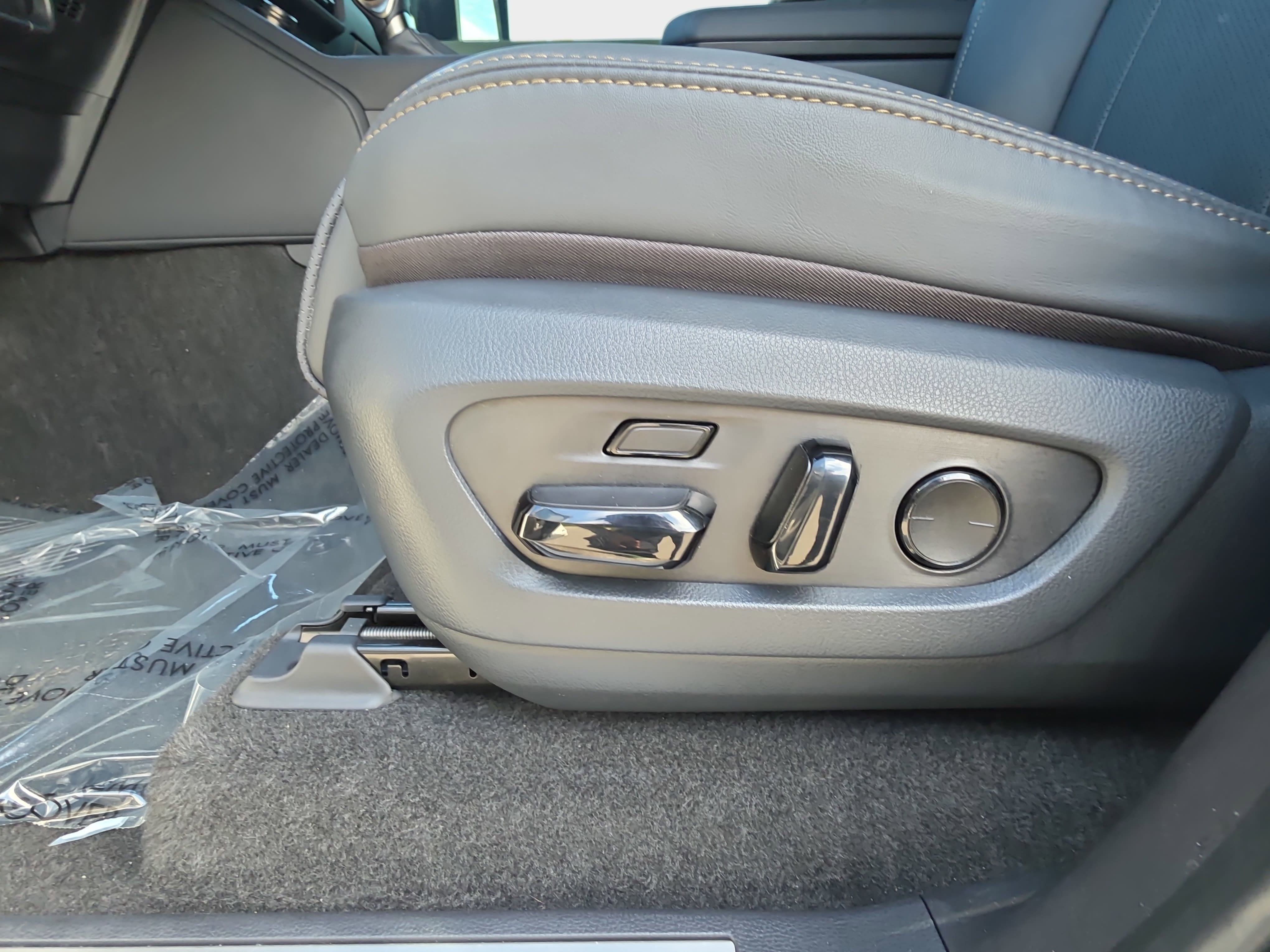 Used 2024 Lexus GX 550 AWD/4WD image 29
