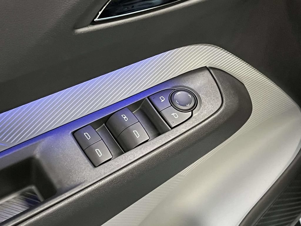 New 2027 Chevrolet Bolt RS FWD image 13