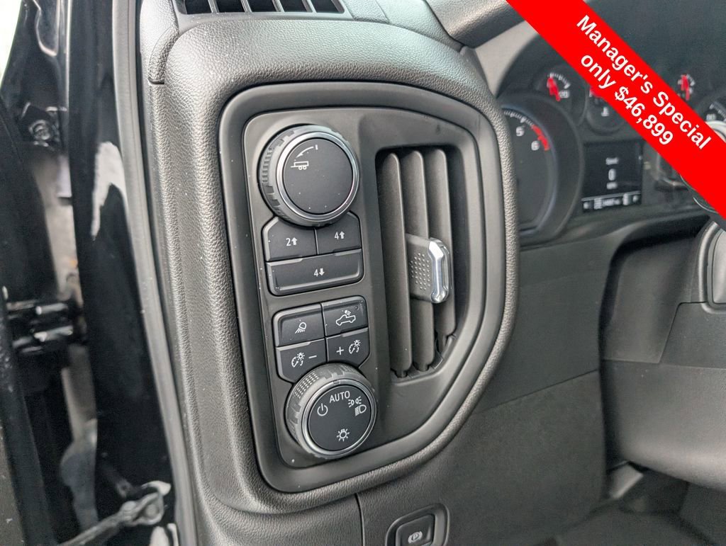Used 2024 Chevrolet Silverado 2500 Custom w/ Custom Value Package image 15