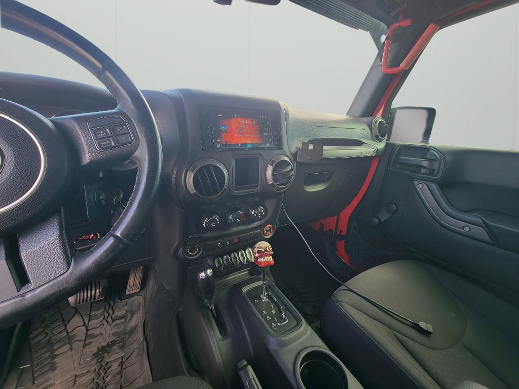 Used 2017 Jeep Wrangler Unlimited Sport w/ Max Tow Package image 16