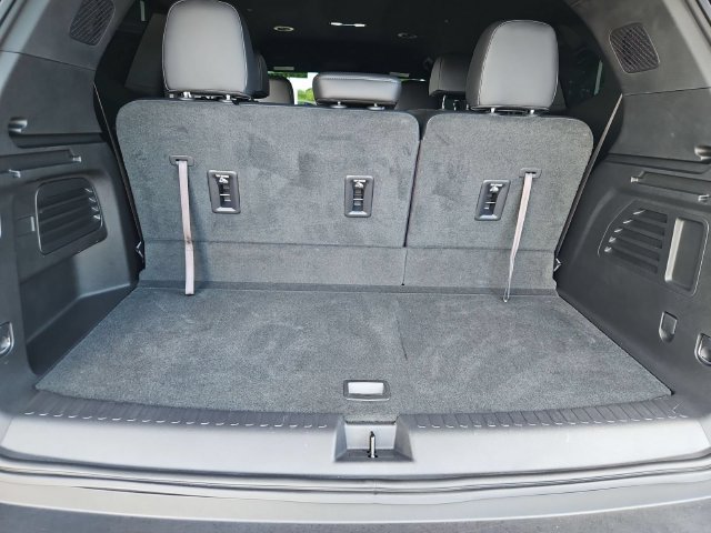 Used 2025 GMC Acadia Elevation w/ Elevation Premium Package FWD image 25
