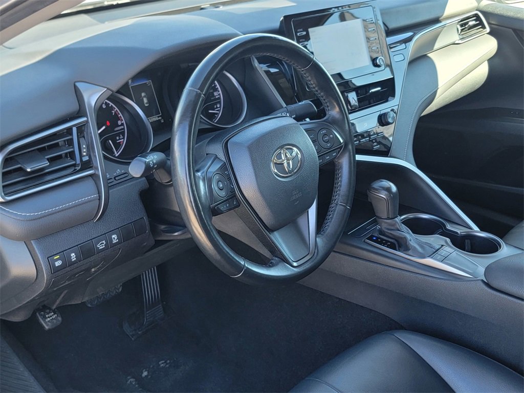 Used 2023 Toyota Camry SE image 12