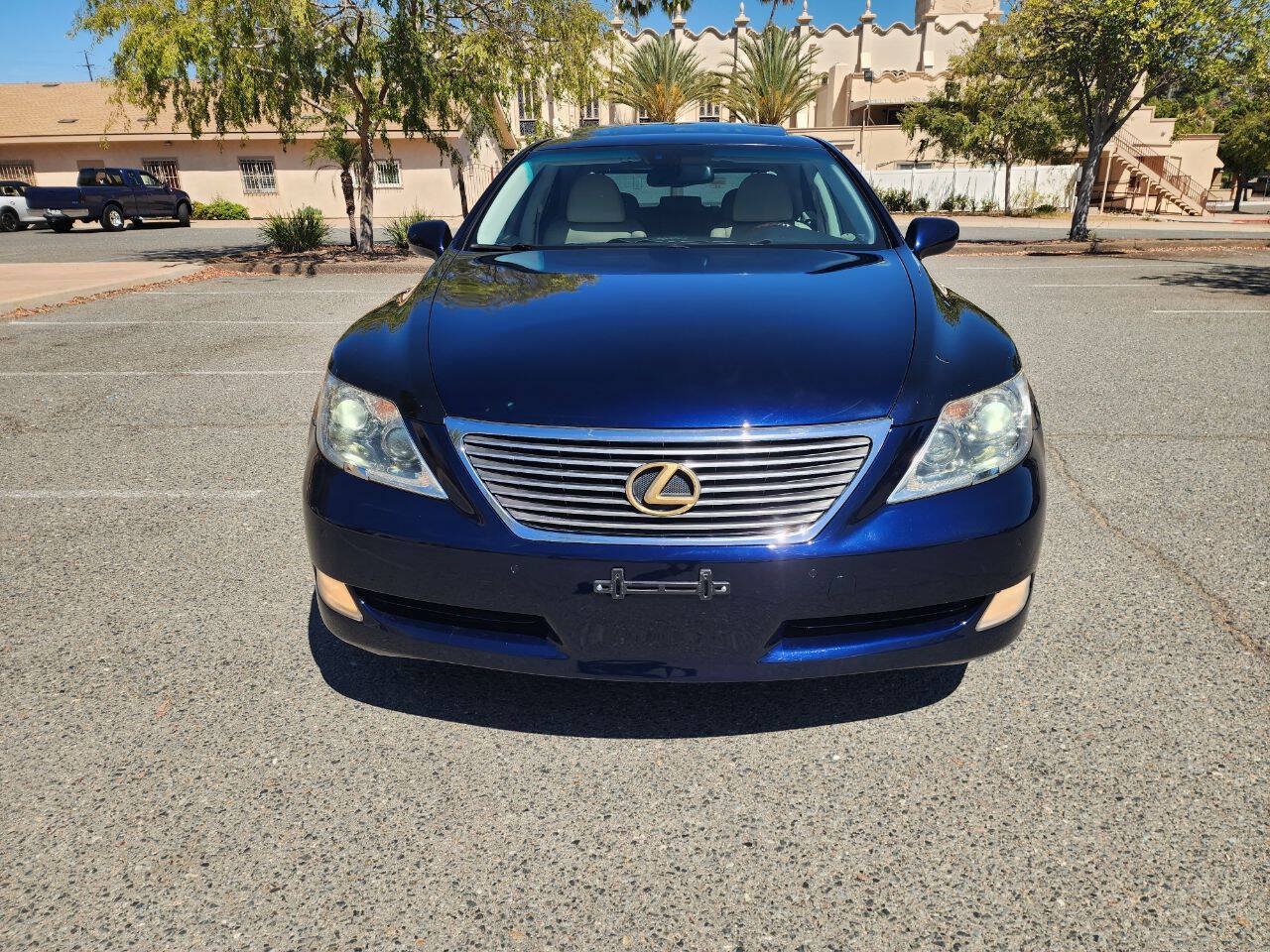 Used 2009 Lexus LS 460 RWD image 3