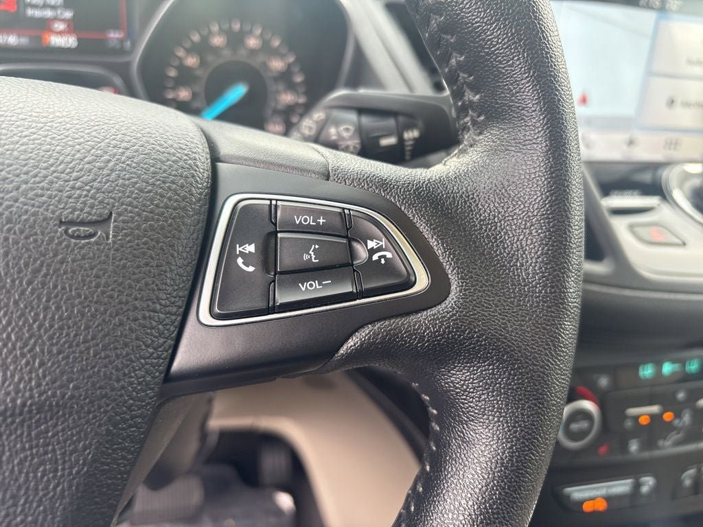 Used 2018 Ford Escape Titanium w/ Ford Safe & Smart Package AWD/4WD image 19