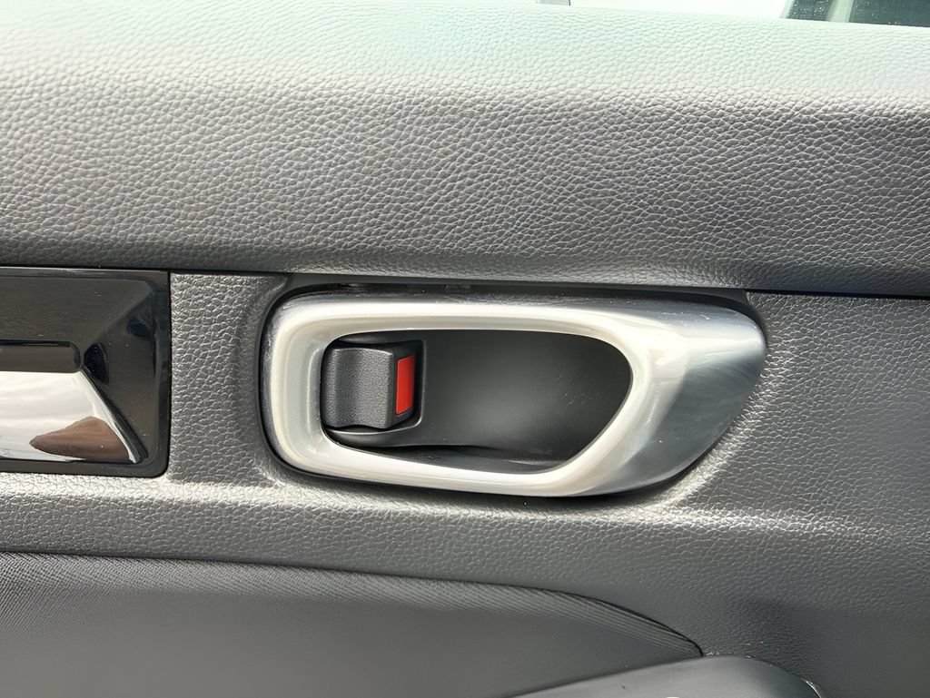 Used 2023 Honda Civic EX image 11