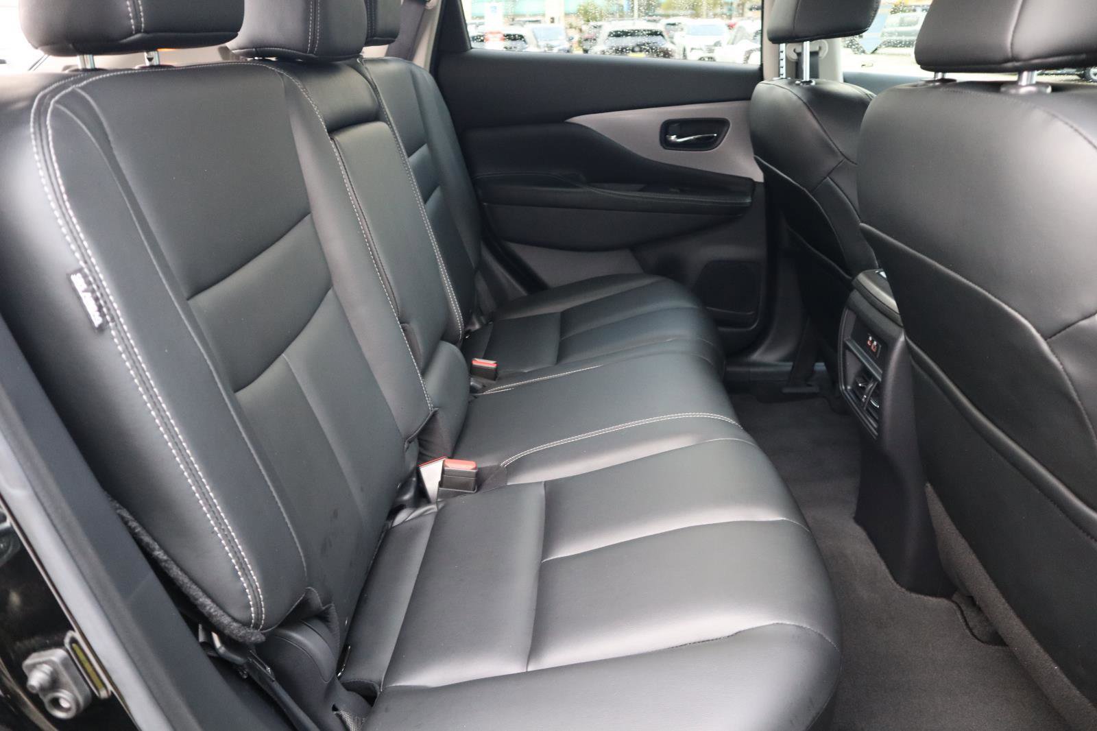 Certified 2024 Nissan Murano SV w/ SV Midnight Edition Package image 39