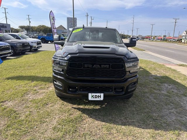 Used 2024 RAM 2500 Limited image 2