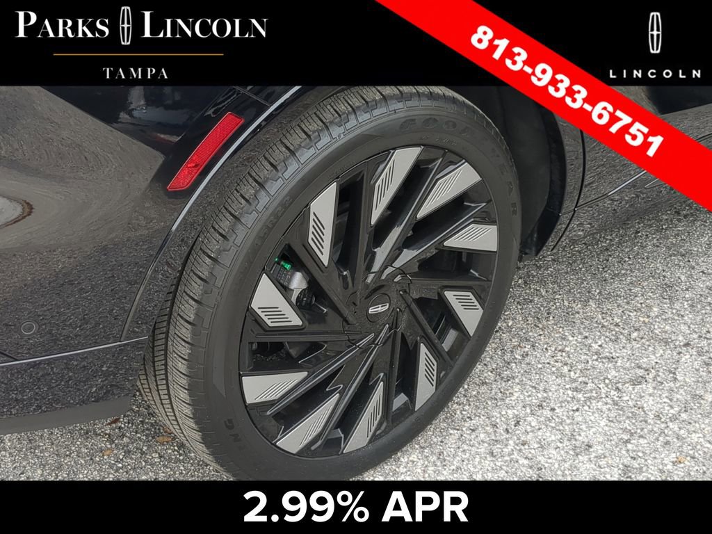 Used 2024 Lincoln Nautilus Black Label w/ Jet Appearance Package (87T) AWD/4WD image 11