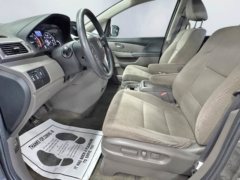 Used 2017 Honda Odyssey SE image 11