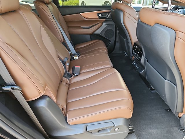 Used 2024 Acura MDX SH-AWD w/ Technology Package image 21